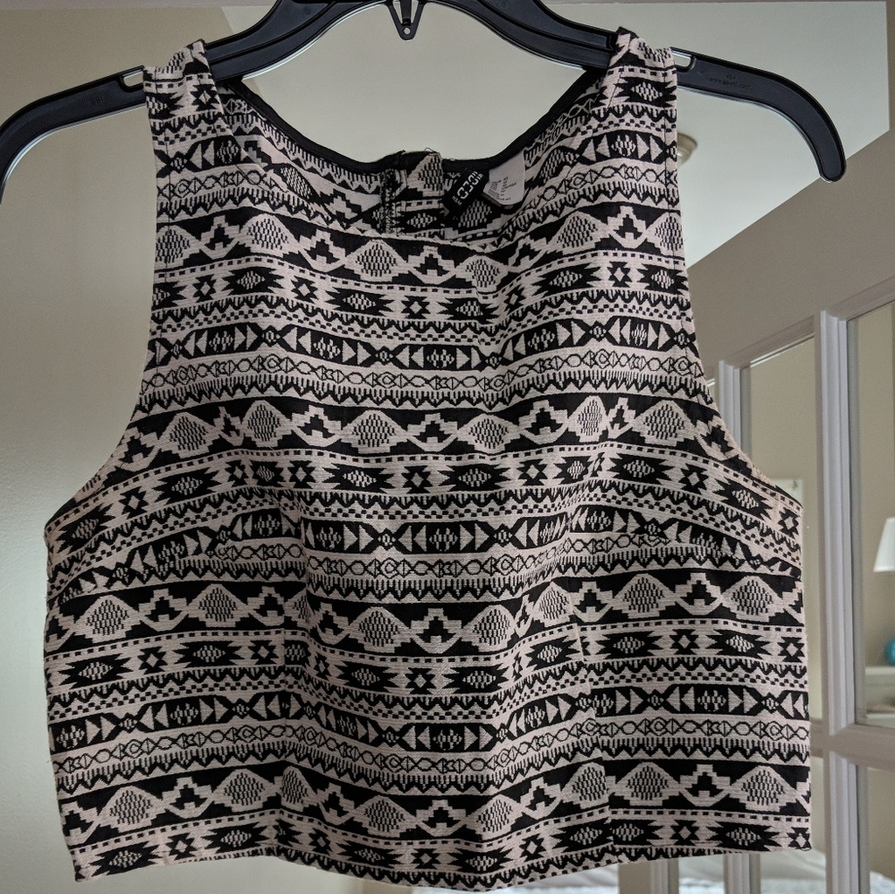 Black and White print crop top with back zip